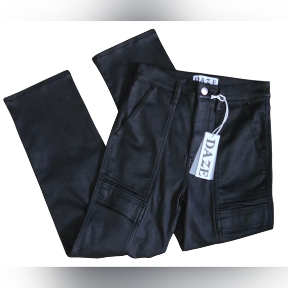 DAZE Straight Up Cargo High Rise Straight Leg Ankle - Picture 4 of 10